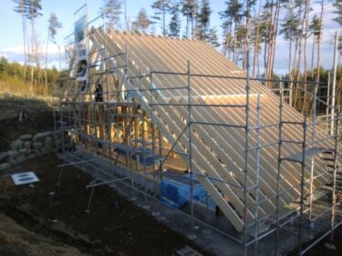 八ヶ岳高原　凍結しない省エネ住宅　基礎工事